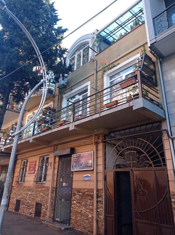 Guesthouse Melikishvili 57 Батумі Екстер'єр фото