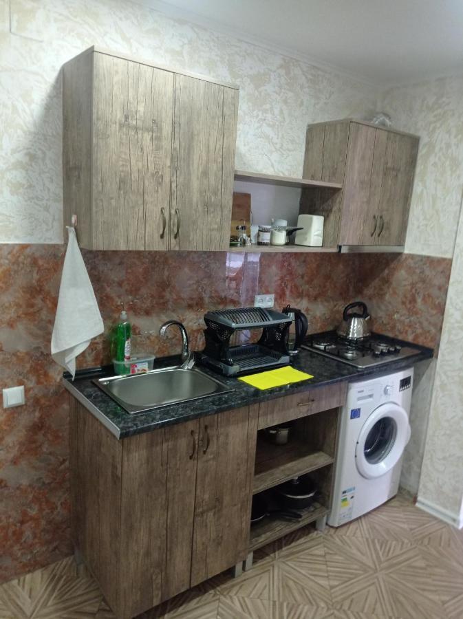 Guesthouse Melikishvili 57 Батумі Екстер'єр фото