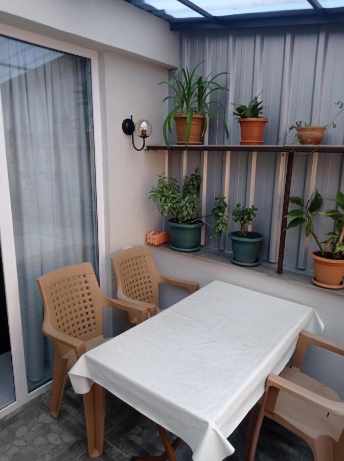 Guesthouse Melikishvili 57 Батумі Екстер'єр фото