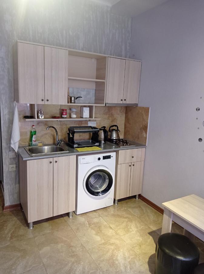 Guesthouse Melikishvili 57 Батумі Екстер'єр фото