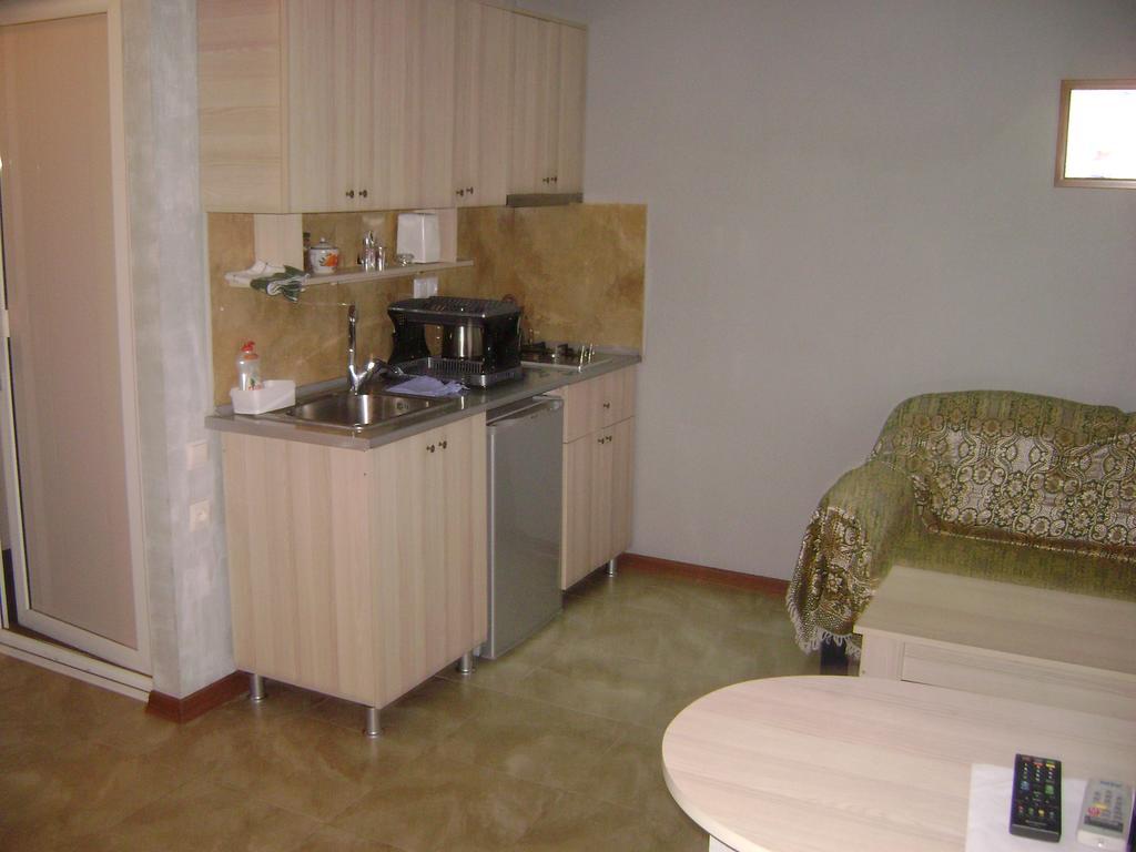 Guesthouse Melikishvili 57 Батумі Екстер'єр фото